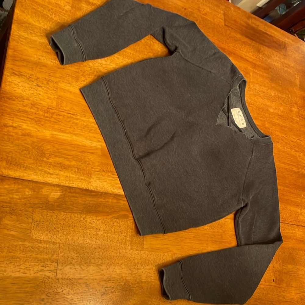 Greyish blue cropped Aero sweatshirt small